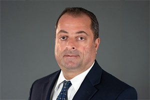 Hossein Memarsadeghi Headshot 