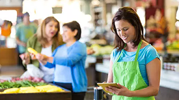Great Grocery Experiences Depend on Employee Communications