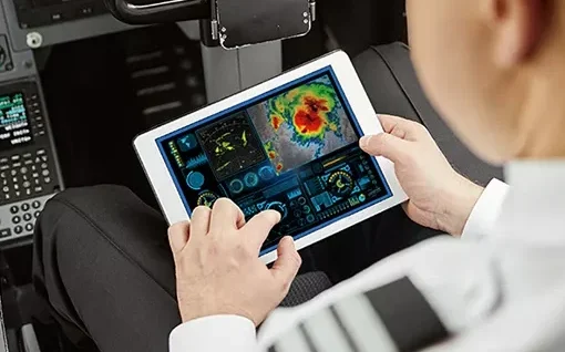 Pilot using in-flight connectivity solution