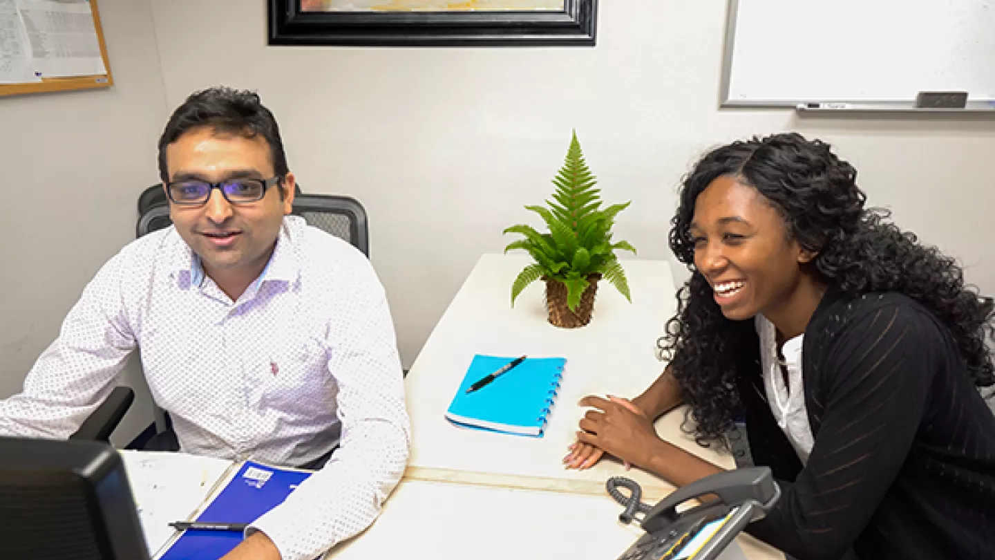 Hughes mentor and mentee collaborating