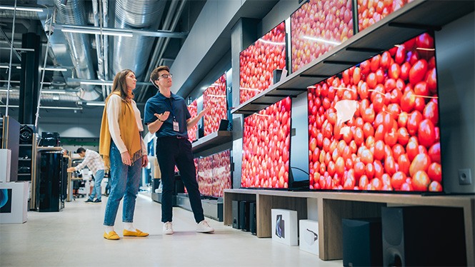 Nationwide Electronics Retailer Strengthens Store Connectivity With a Layered Network Approach
