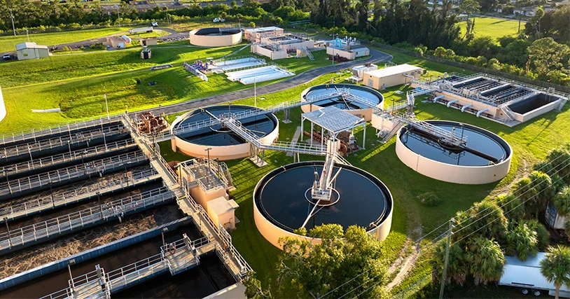 Reliable, End-to-End Mobile Connectivity for Large Government Facilities