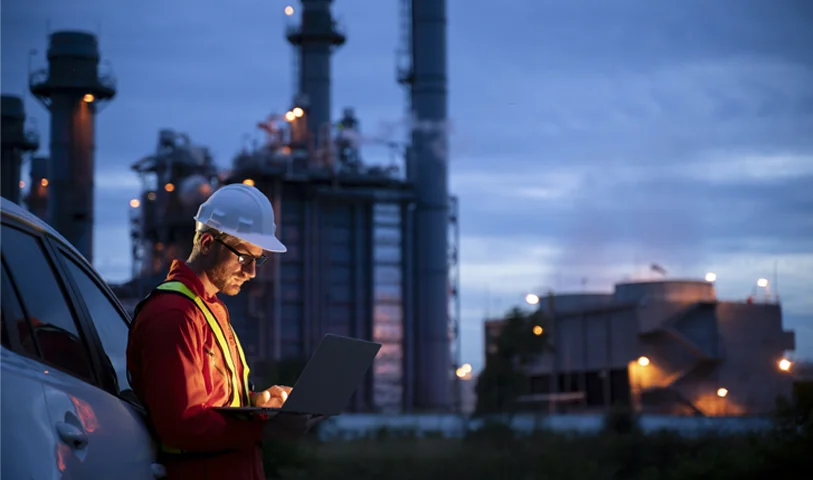 Critical Infrastructure Monitoring with Low Earth Orbit (LEO) Services