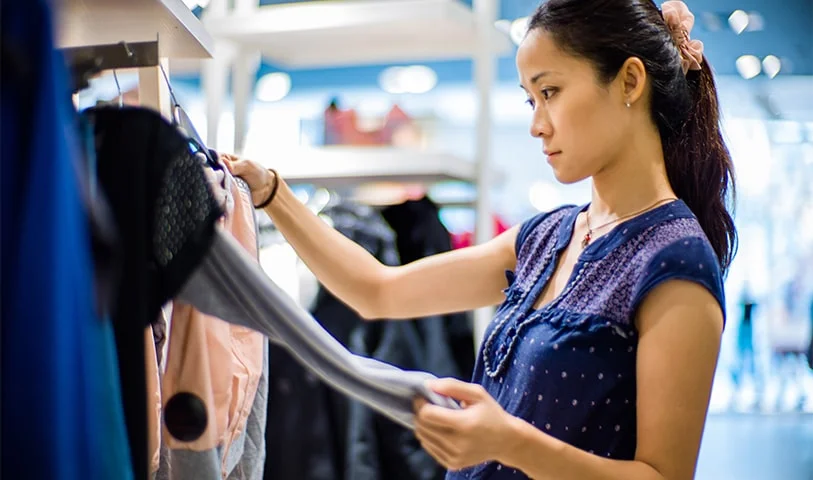 Women’s Active Apparel Retailer Boosts Employee Skills and Improves Customer Experience Using Hughes Digital Signage